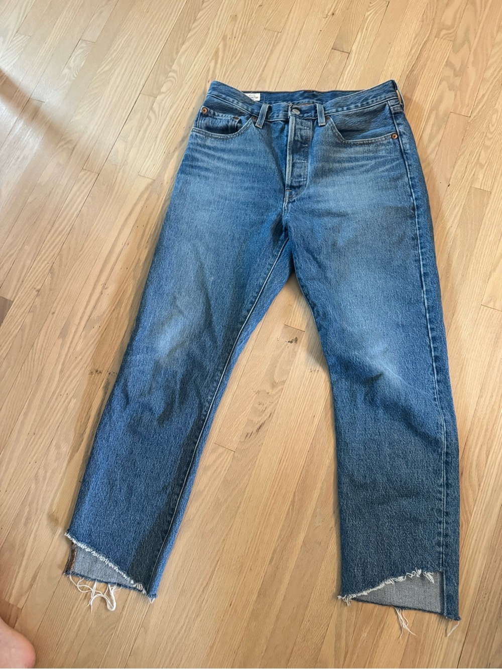 Levi's High-Rise Women's Jeans — Medium Blue Denim